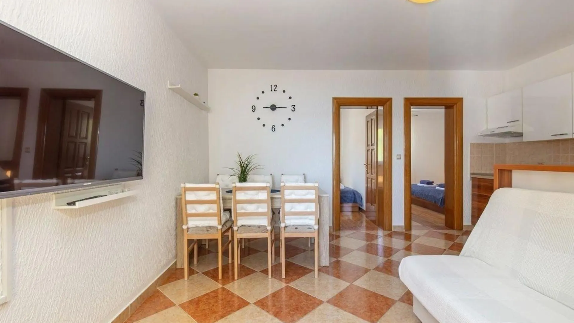 Appartement Mit Terrasse Und Meerblick Dramalj Apartment
