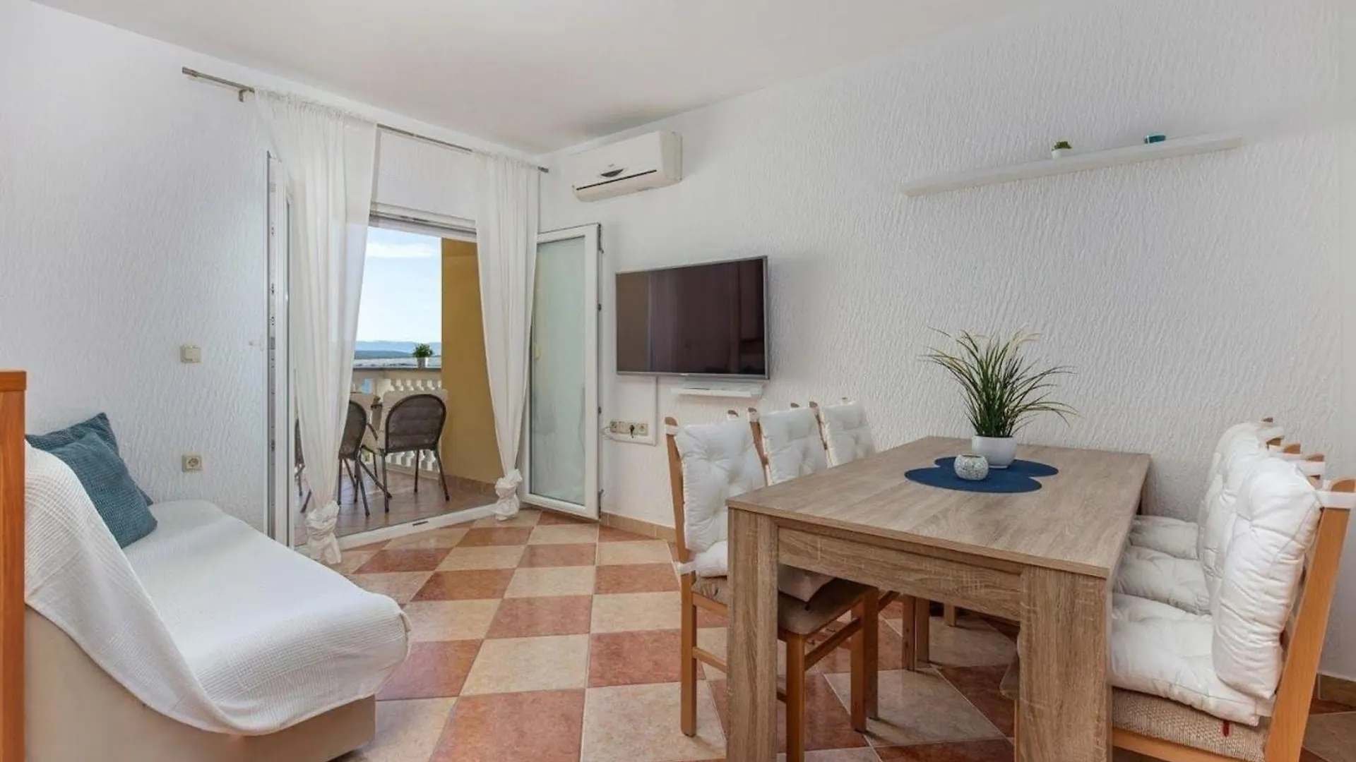 Apartment Appartement Mit Terrasse Und Meerblick Dramalj